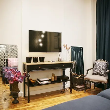 Beautiful 2 Bedrooms In Saint-germain-des-pres * Parijs